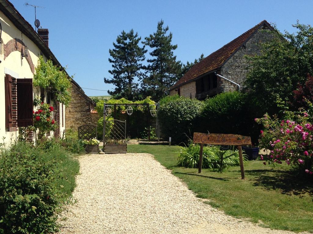Hotel La Chartreuse Poilly-sur-Tholon Exterior foto